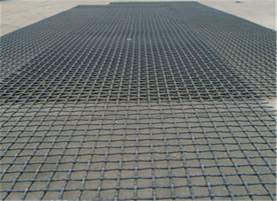 盘条轧花网厂家产品盘条轧花网也叫做矿筛轧花网